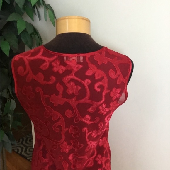 NINE and Co red satin look tank size med - Picture 9 of 16